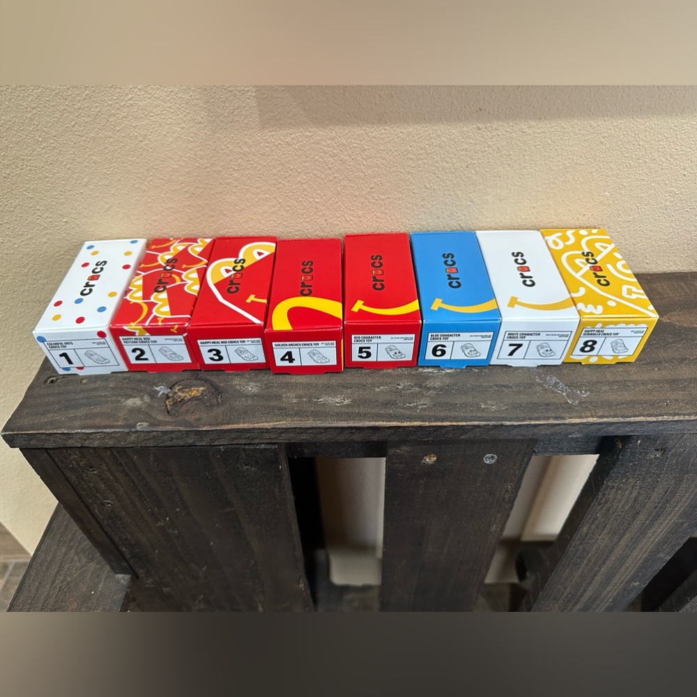 McDonald croc set